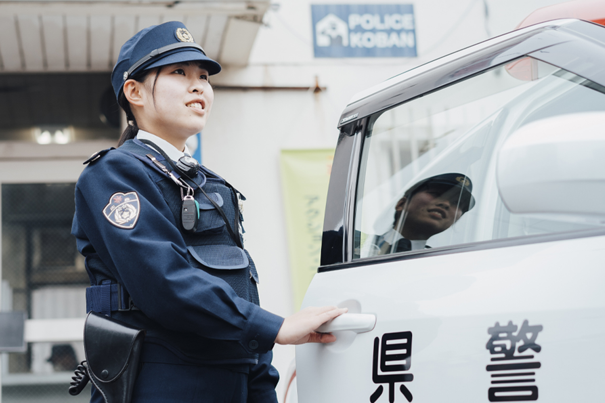 即発送】女性警察官採用試験 本 - メルカリ